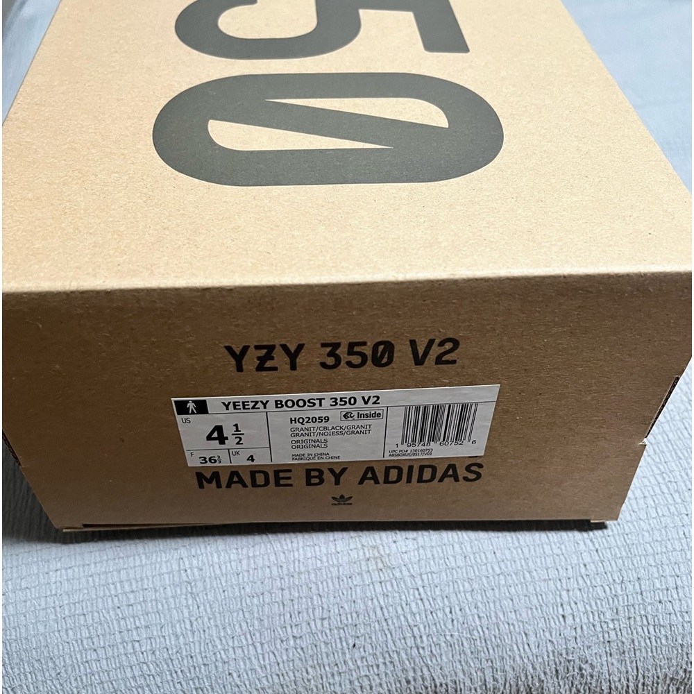Yeezy boost 350 V2